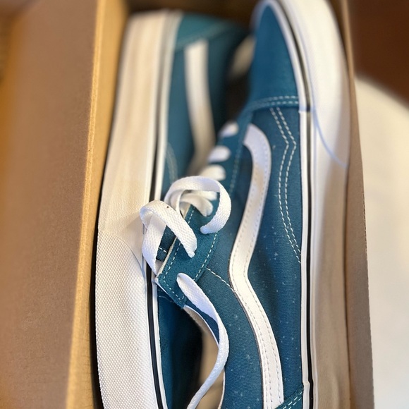 Teal and White Sneakers VANS - Picture 2 of 7